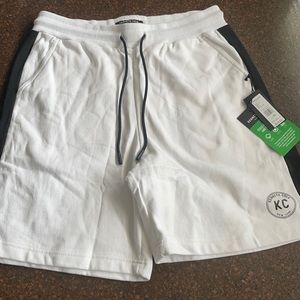 Men shorts. Brand new. Medium l. Kenneth Cole